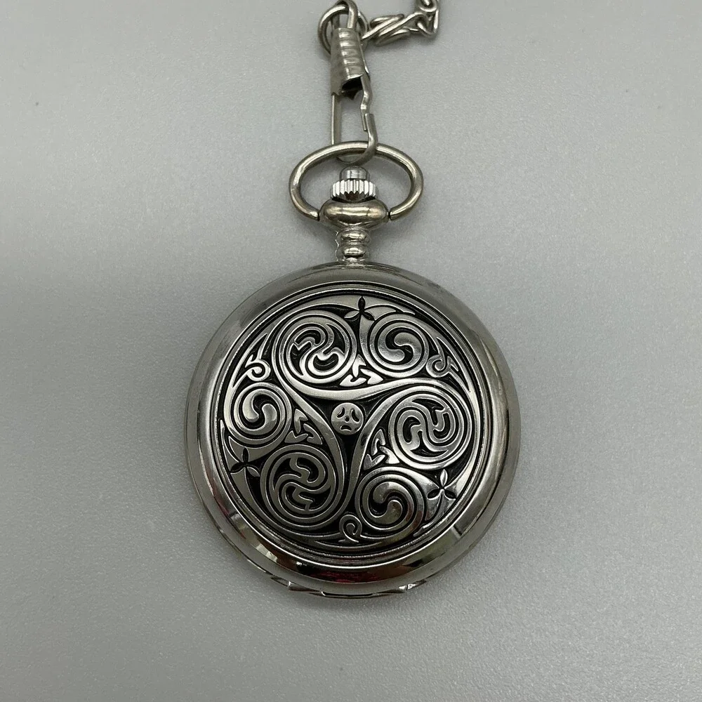 A.E. Williams Pocket Watch Men 47mm White Dial Pewter Celtic Chain New Battery